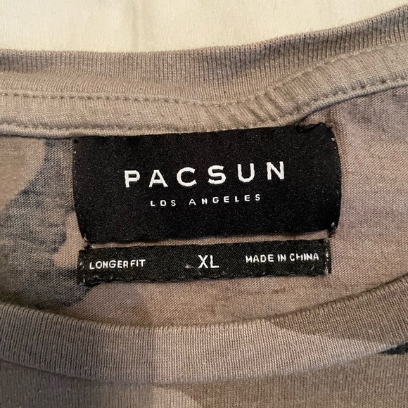 Mens tee - Picture 2 of 2